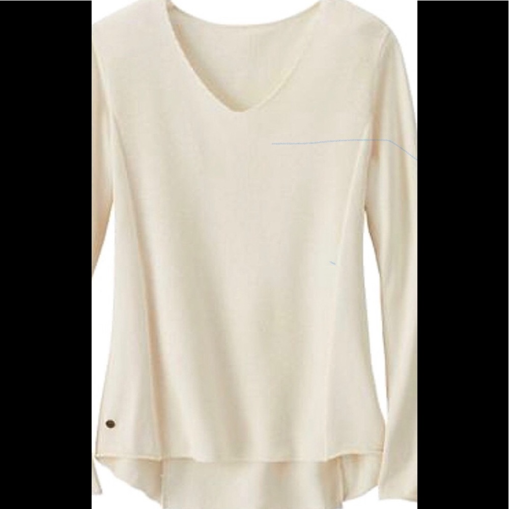 Lightweight Ivory Top. Excellent Quality